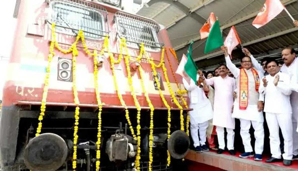 शिवराज सिंह का बुजुर्गों को तोहफा, तीर्थ दर्शन यात्रा फिर शुरू